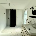 Maison Charmante Pres De La Avec Wifi, Au Coeur De - Fr-1-652-60