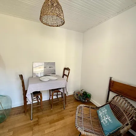 Casa de Férias Maison Charmante Pres De La Avec Wifi, Au Coeur De - Fr-1-652-60 *