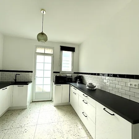 別荘 Maison Charmante Pres De La Avec Wifi, Au Coeur De - Fr-1-652-60 *