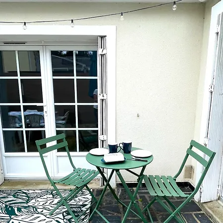 Maison Charmante Pres De La Avec Wifi, Au Coeur De - Fr-1-652-60 別荘 *