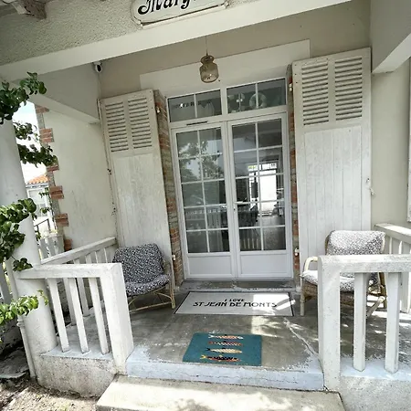 Maison Charmante Proche Et Commerces Avec Wifi - Fr-1-652-60