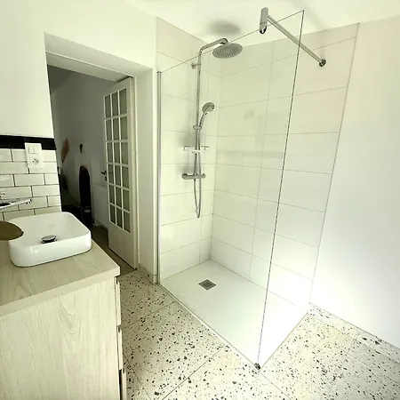 Casa de Férias Maison Charmante Pres De La Avec Wifi, Au Coeur De - Fr-1-652-60 *