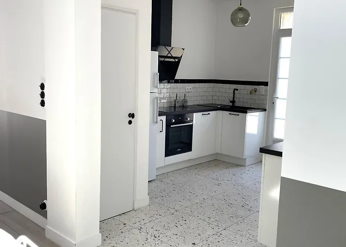 Maison Charmante Pres De La Avec Wifi, Au Coeur De - Fr-1-652-60 * Saint-Jean-de-Monts