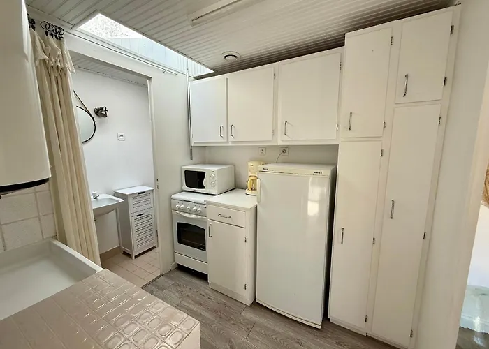 Casa de Férias Maison Charmante Pres De La Avec Wifi, Au Coeur De - Fr-1-652-60